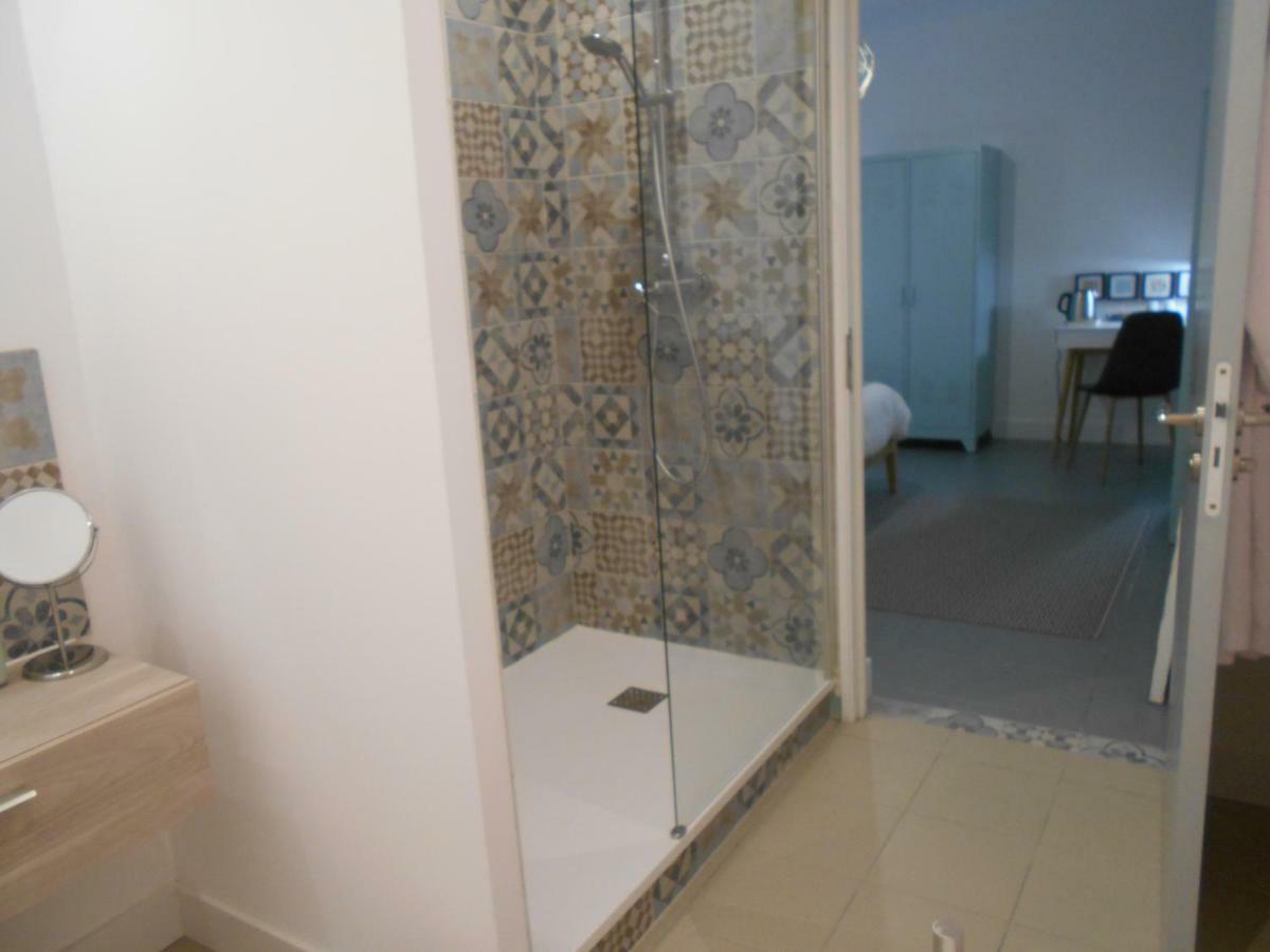 Maison D'Hotes Les Palmiers Gluiras Екстер'єр фото