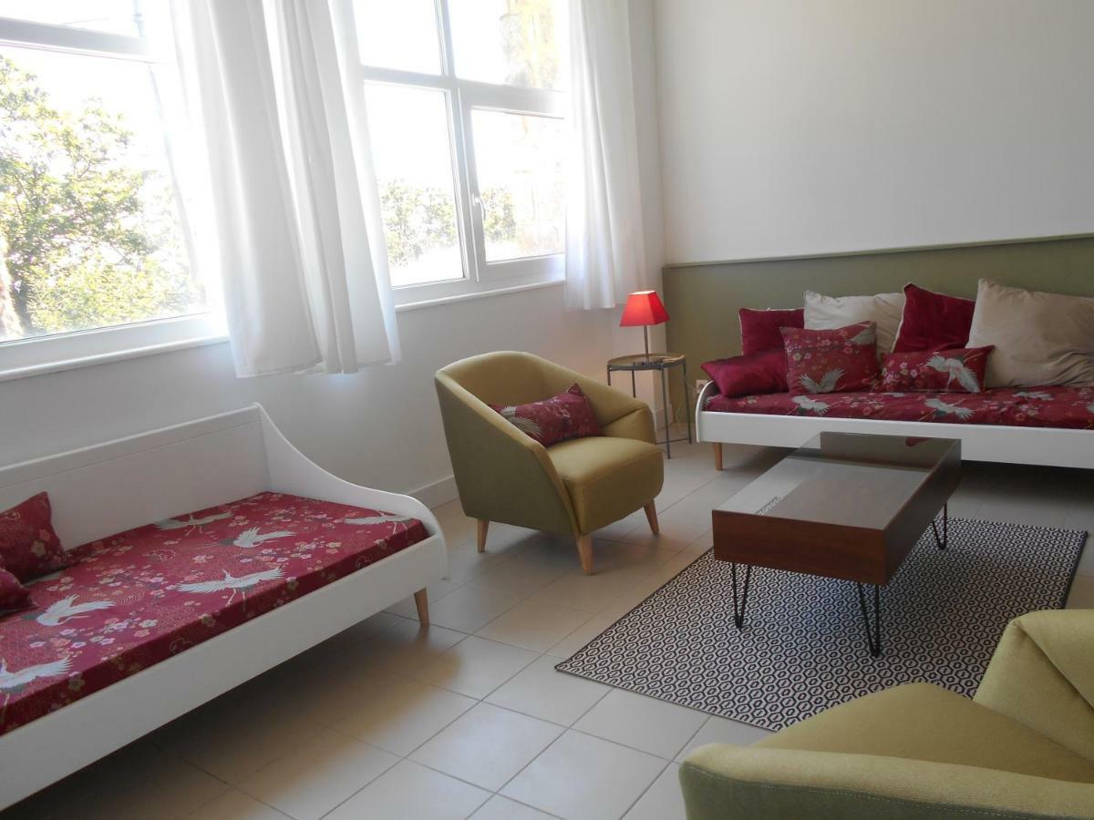 Maison D'Hotes Les Palmiers Gluiras Екстер'єр фото